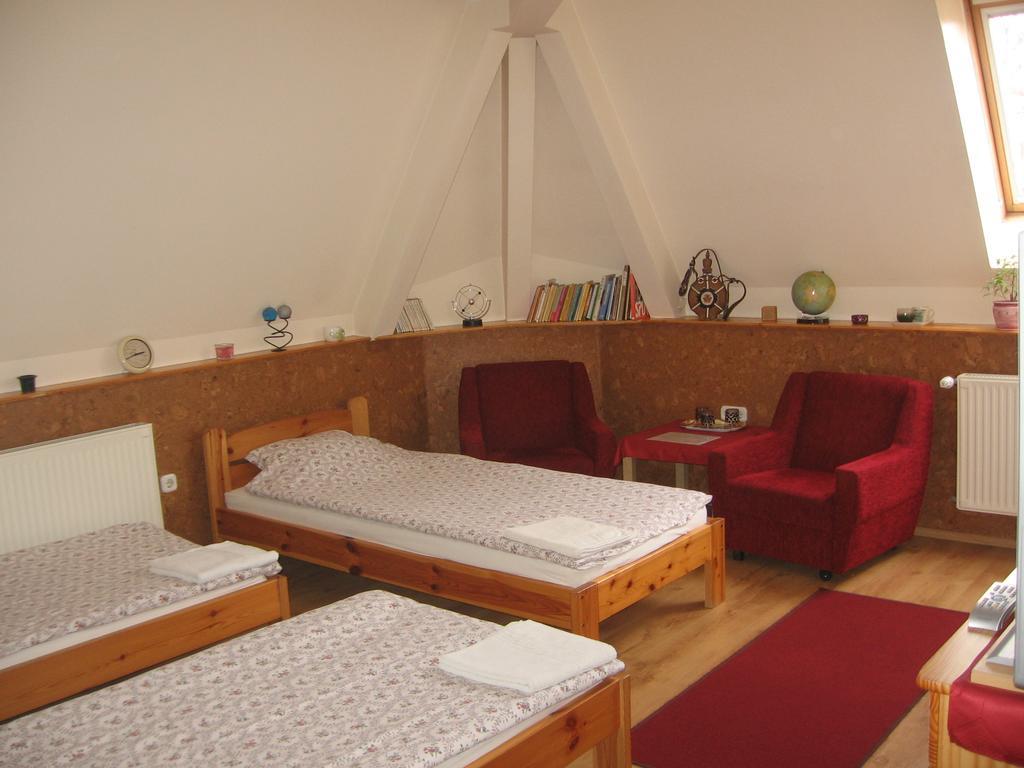 Casablanca Rooms And Restaurant Дебрецен Екстер'єр фото